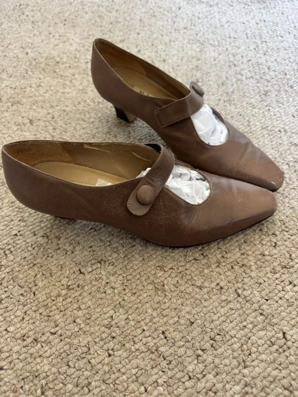 Nine West Taupe Leather Mary Jane pumps Sz 9.5